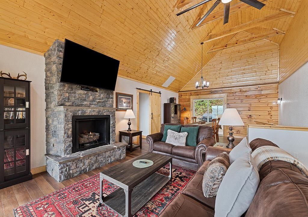 Photo of Livingroom in Waynesville