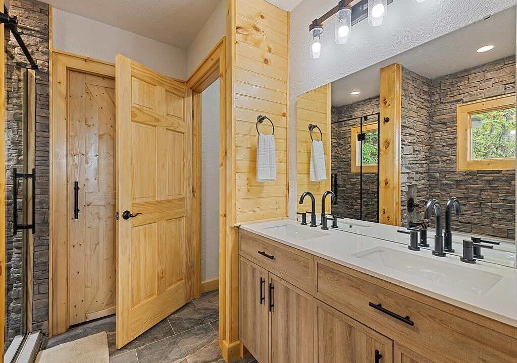 Photo of Bathroom in Waynesville