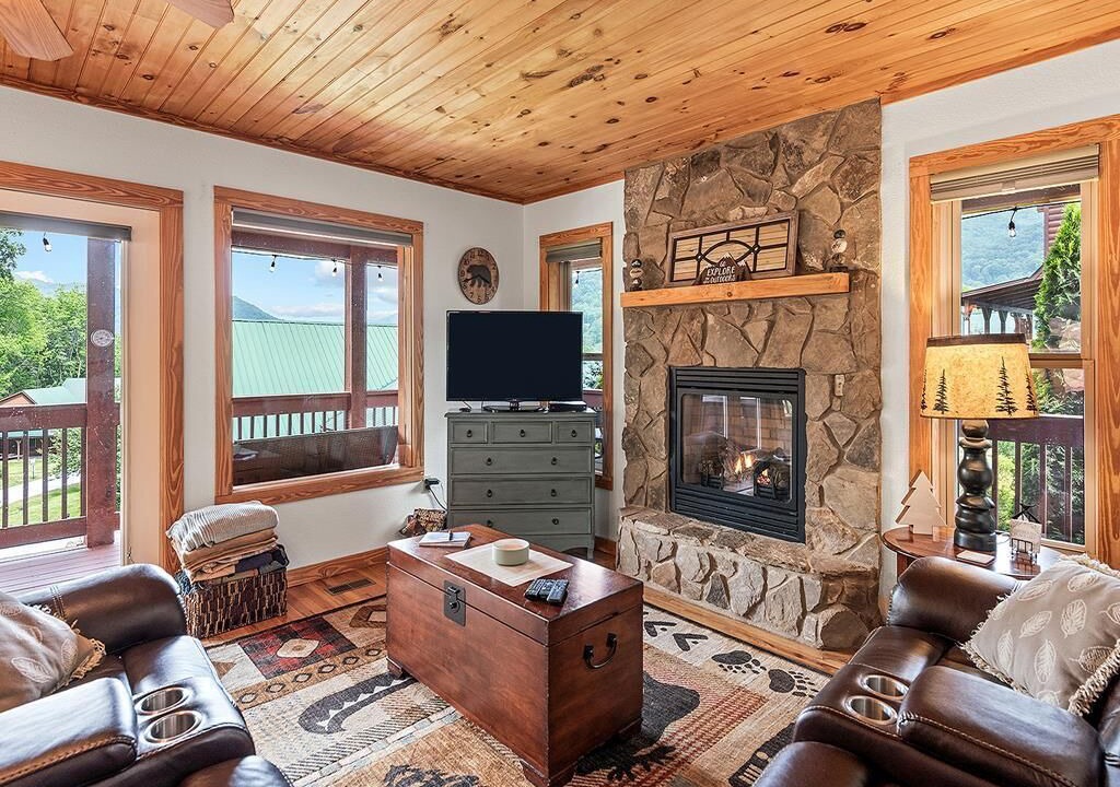 Photo of Livingroom in Maggie Valley