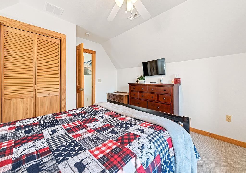 Photo of Bedroom in Maggie Valley