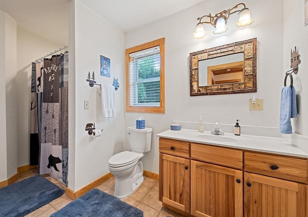 Photo of Bathroom in Maggie Valley