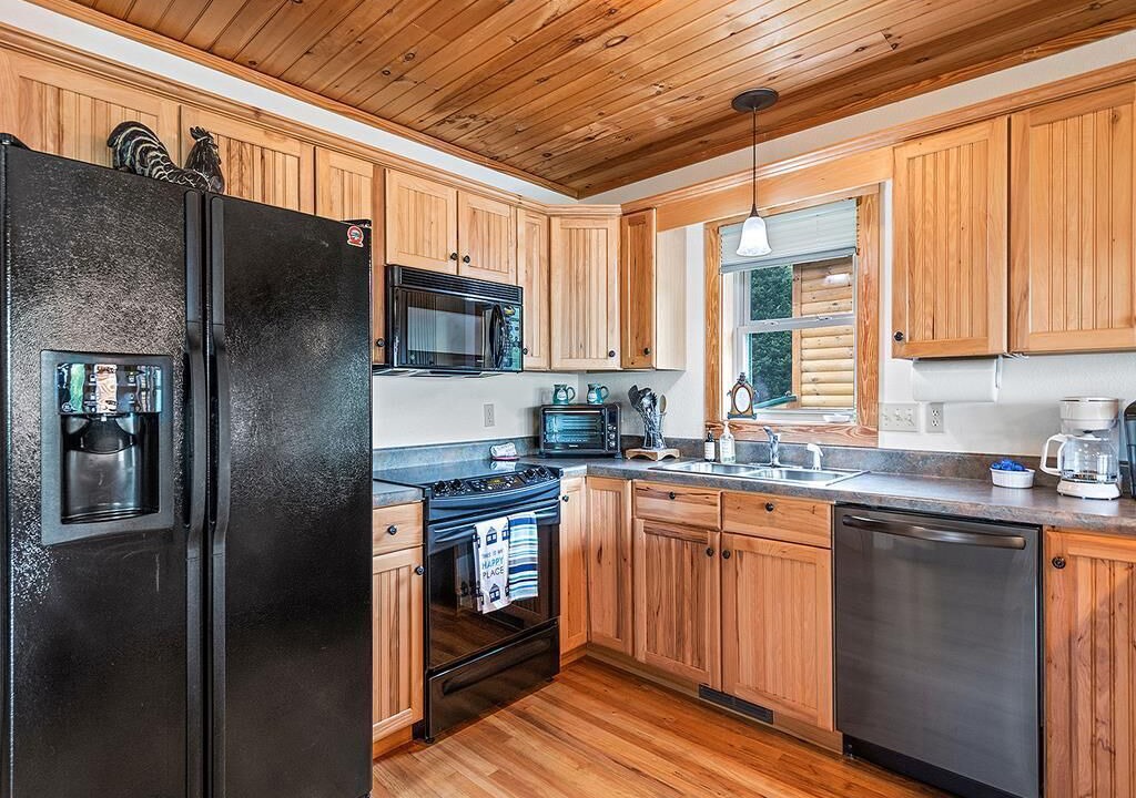 Photo of Kitchen in Maggie Valley