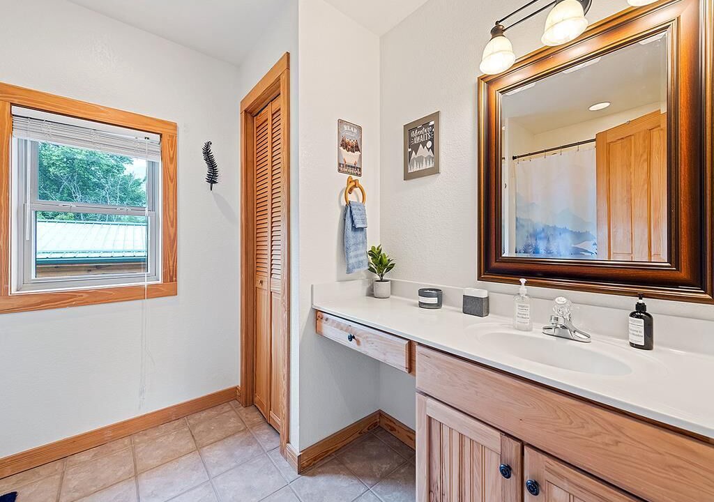 Photo of Bathroom in Maggie Valley