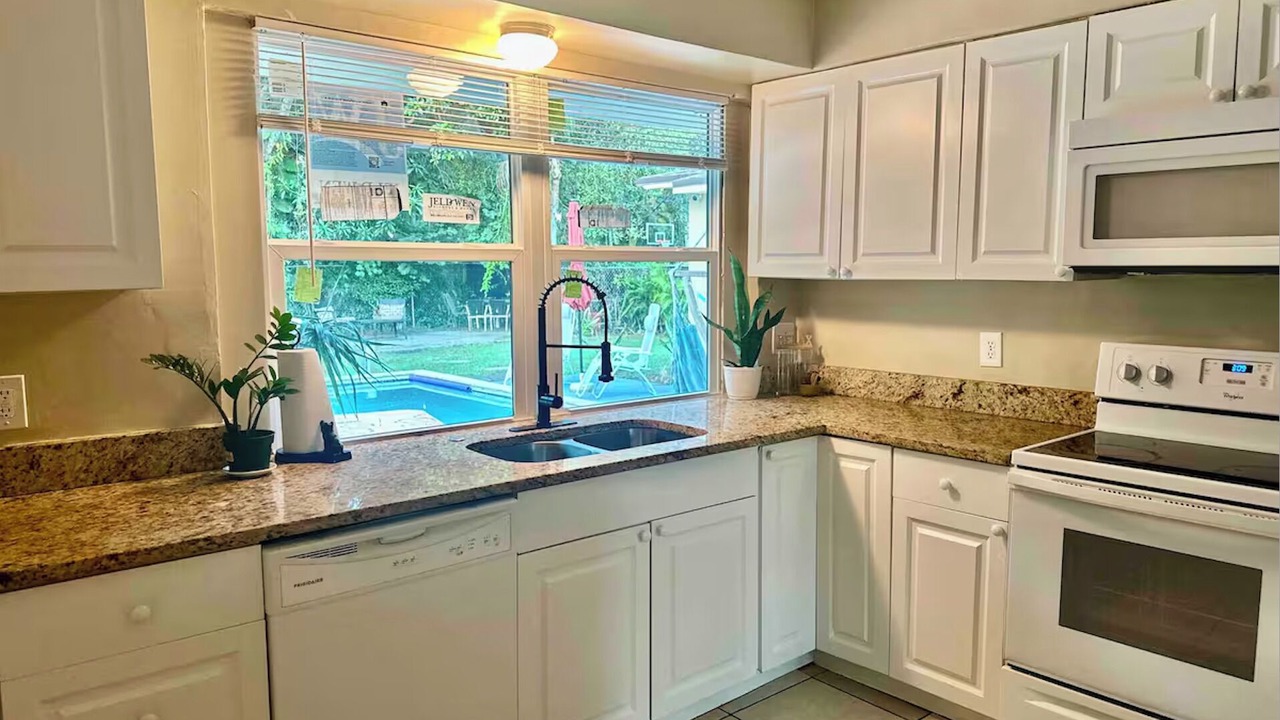 Photo of Kitchen in North Miami
