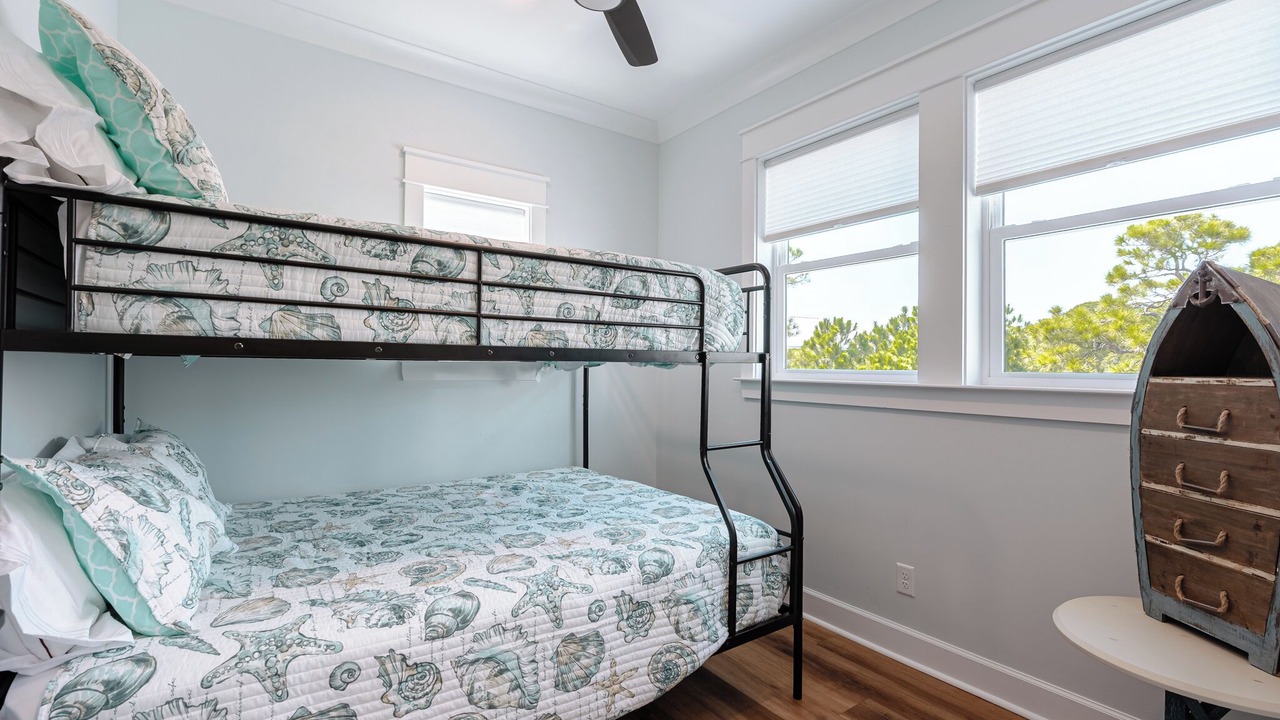 Photo of Bedroom in Dauphin Island