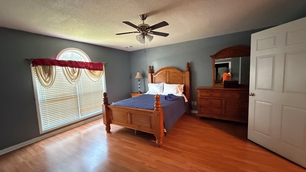 Photo of Bedroom in Furman