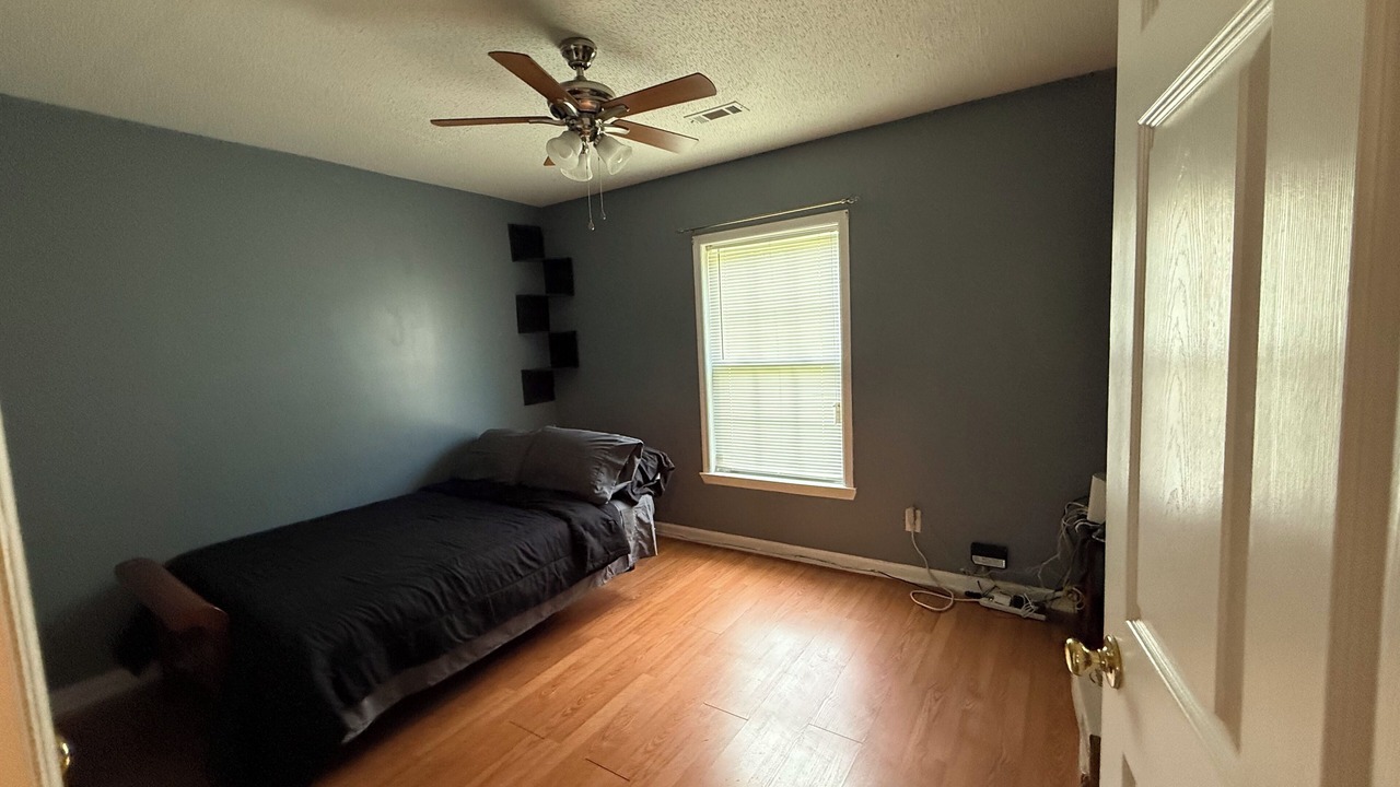 Photo of Bedroom in Furman