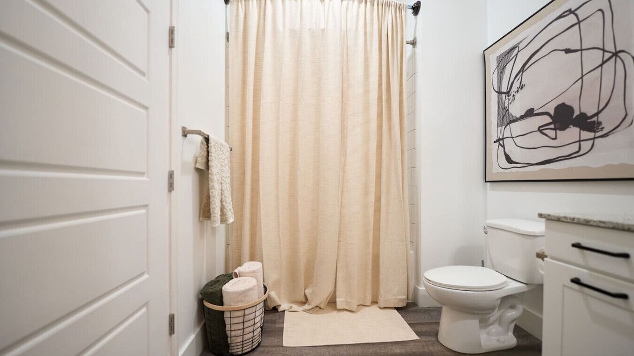 Photo of Bathroom in Castleberry Hill