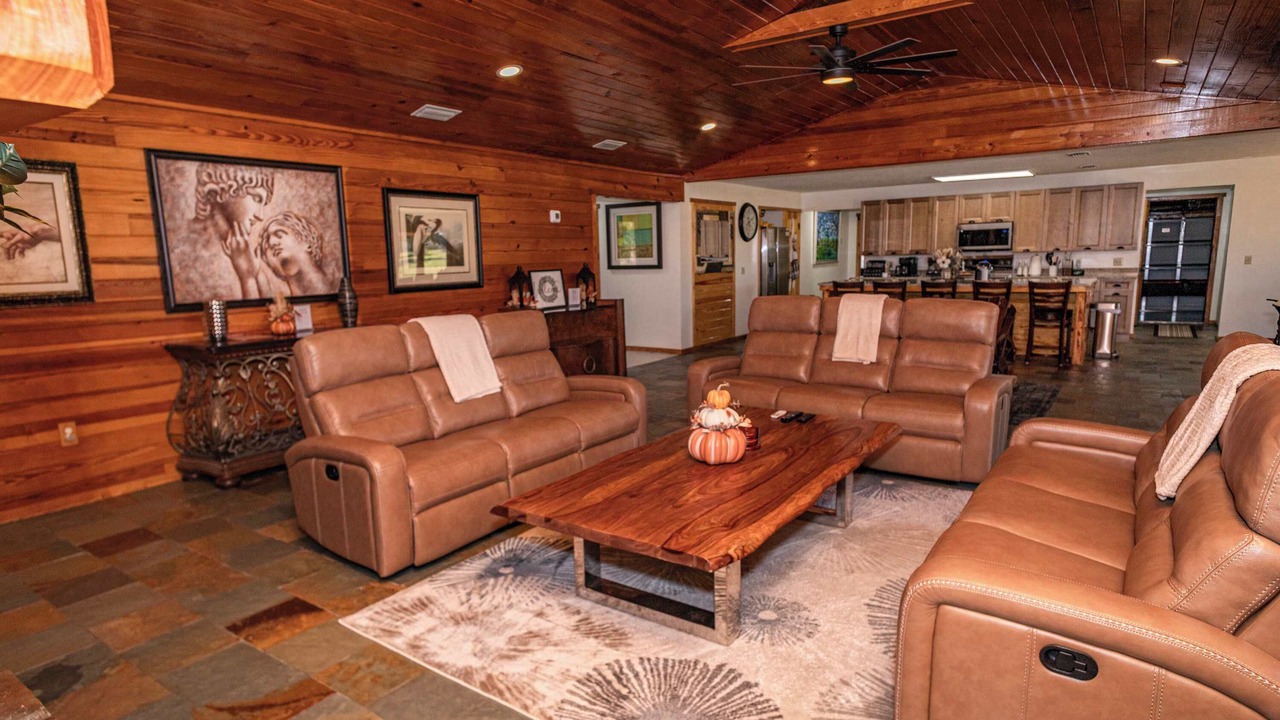 Photo of Livingroom in Boys Ranch