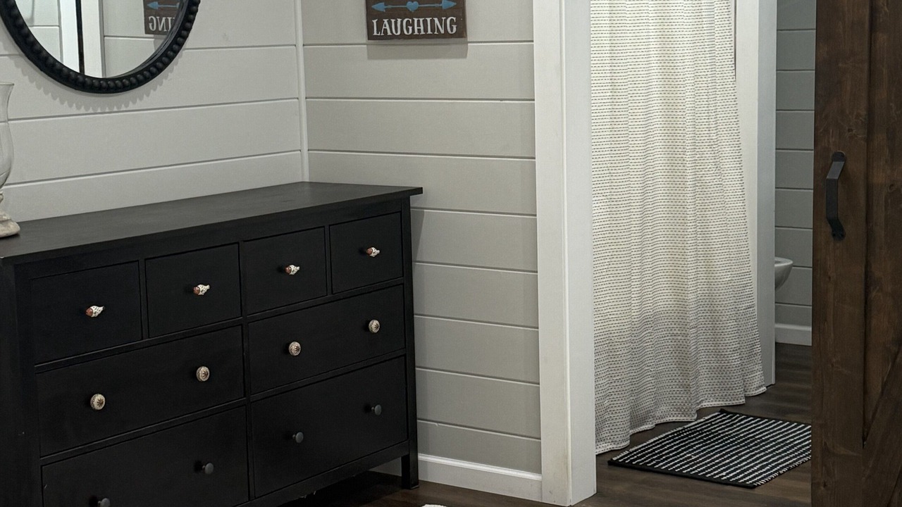 Photo of Bedroom in Guntersville