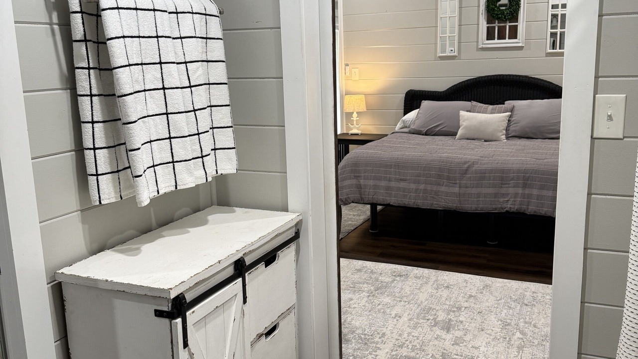 Photo of Bedroom in Guntersville