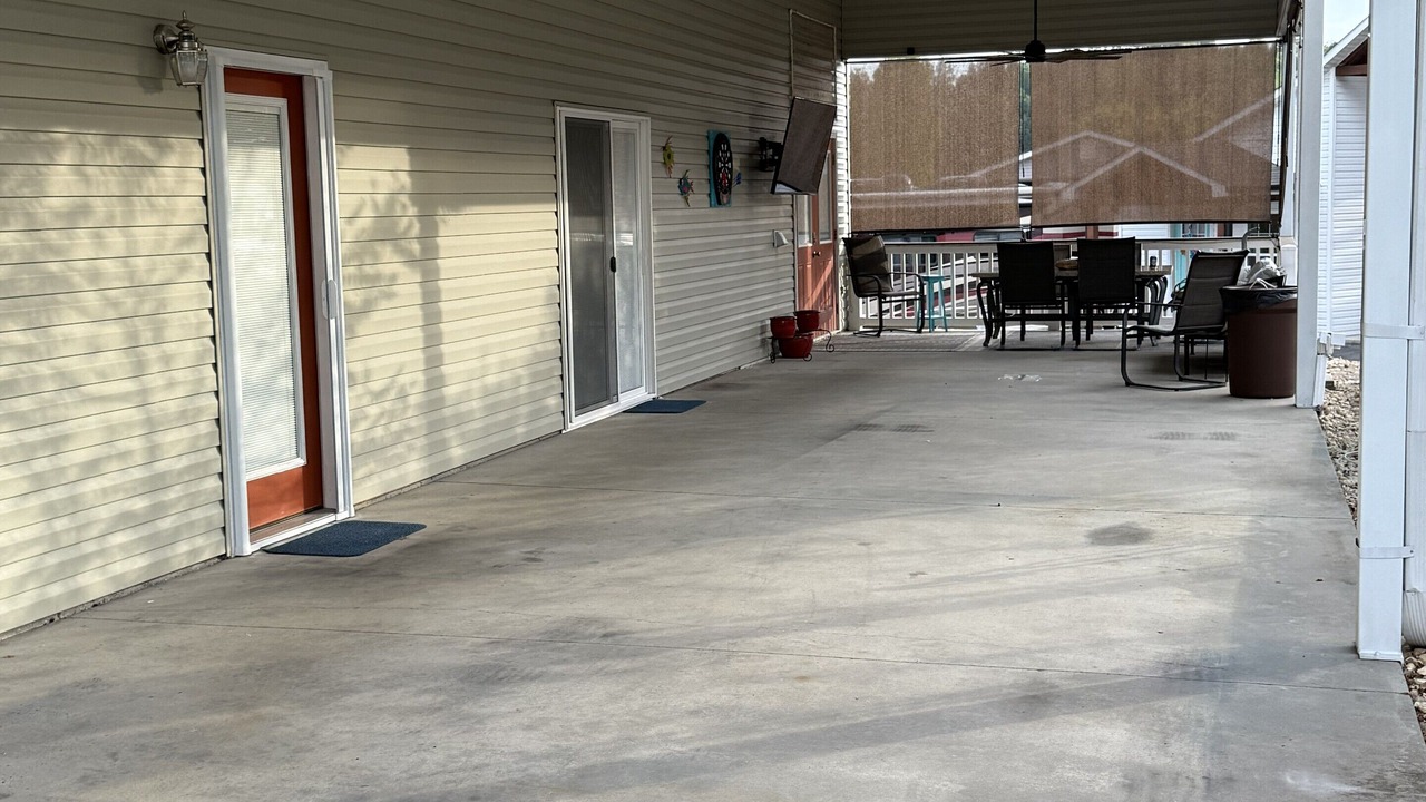 Photo of Patio Balcony in Guntersville