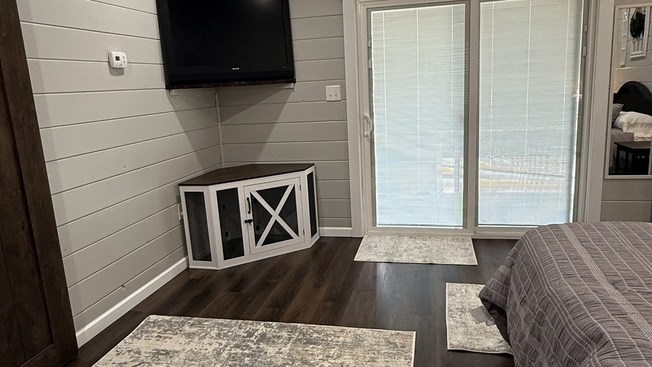 Photo of Bedroom in Guntersville
