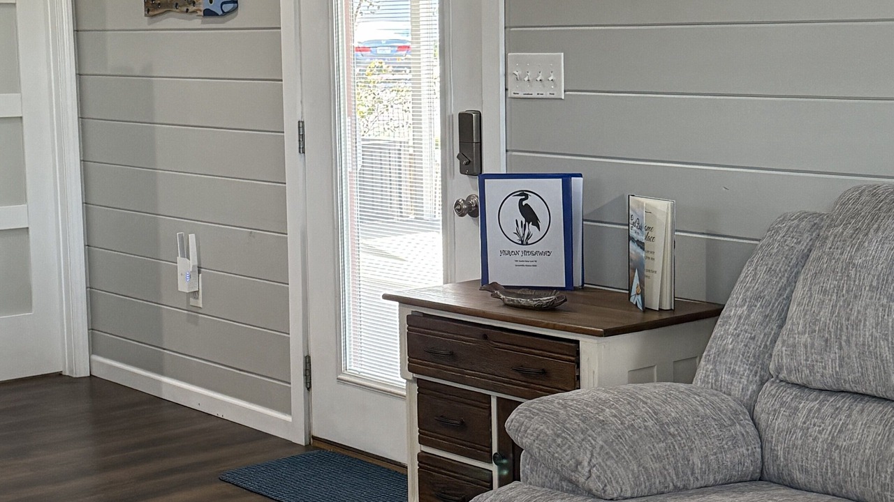 Photo of Livingroom in Guntersville