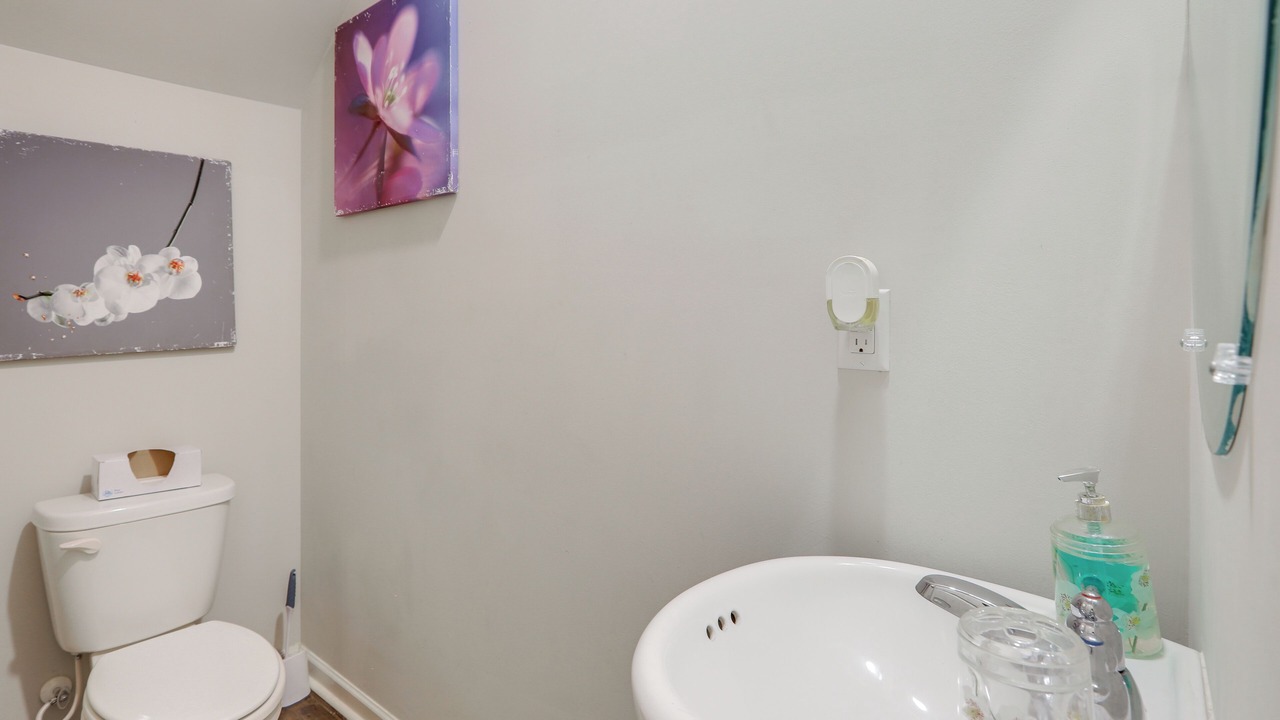 Photo of Bathroom in Riverdale