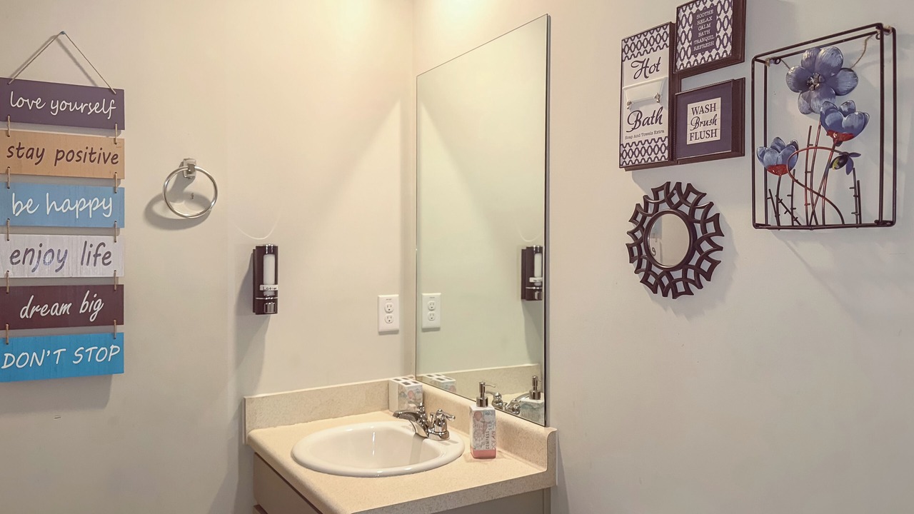 Photo of Bathroom in Riverdale