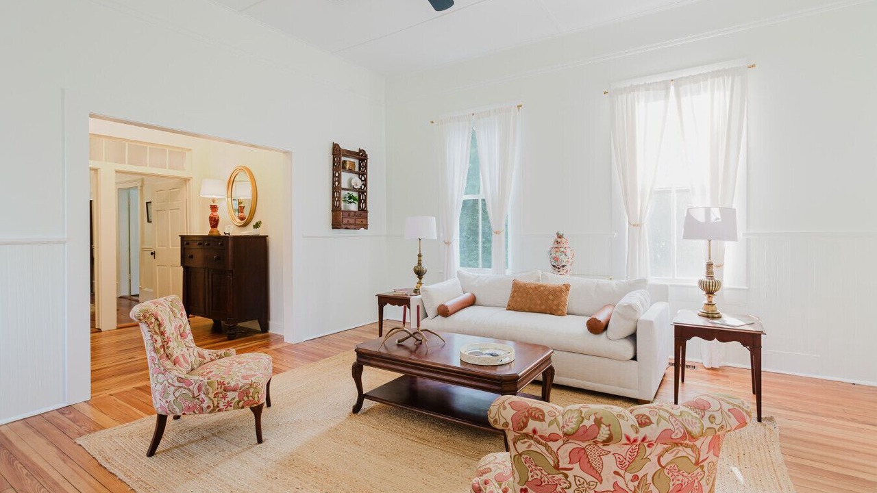 Photo of Livingroom in Fowlstown