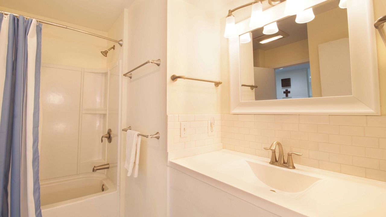 Photo of Bathroom in Ocean Ridge