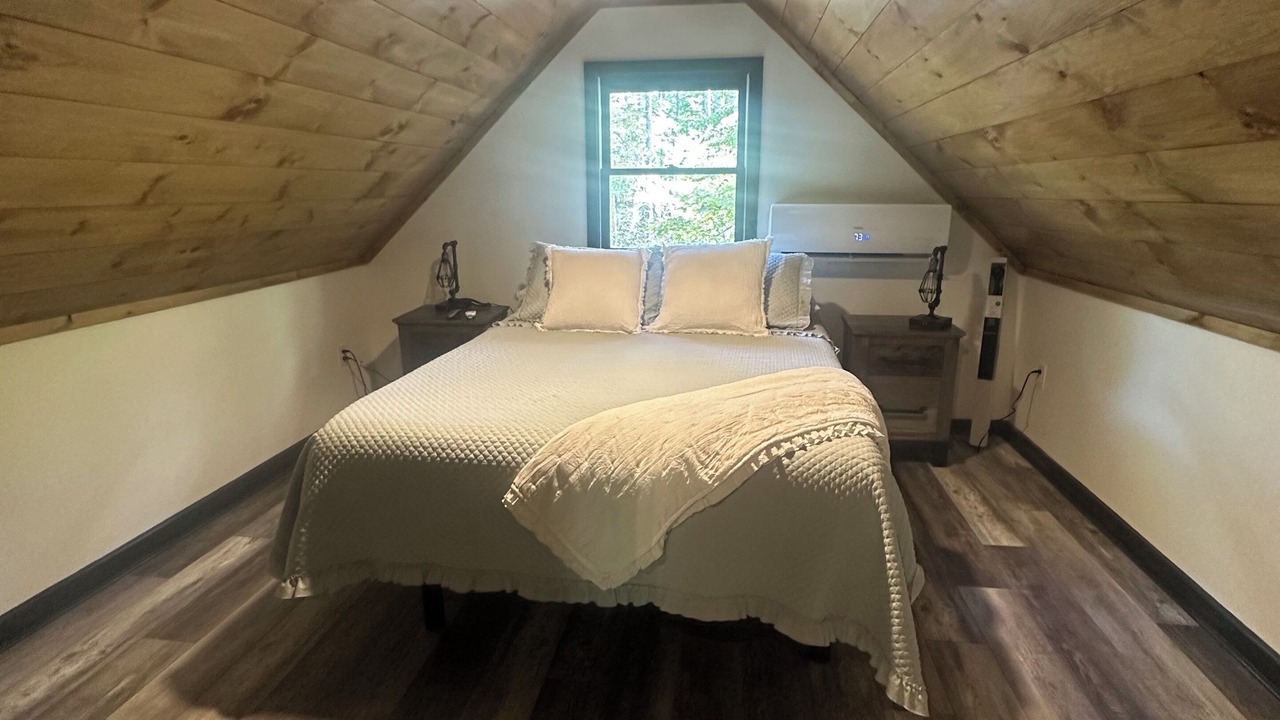 Photo of Bedroom in Ellijay