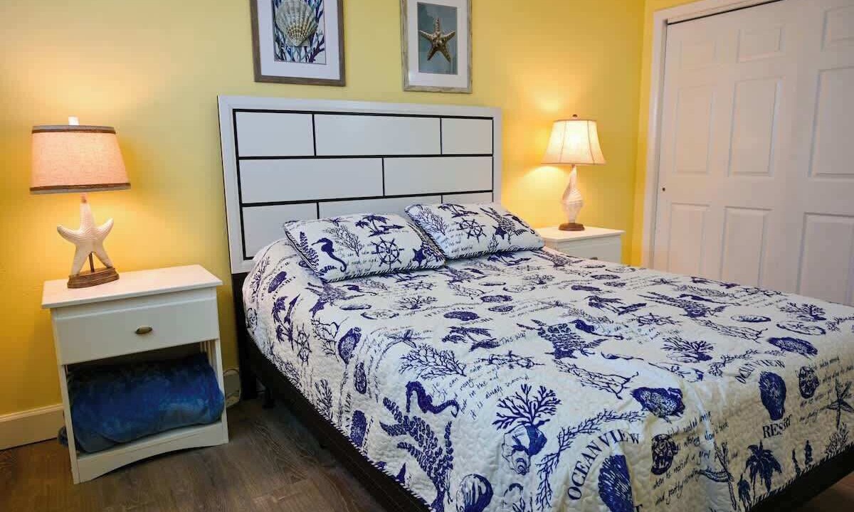 Photo of Bedroom in Cocoa Beach