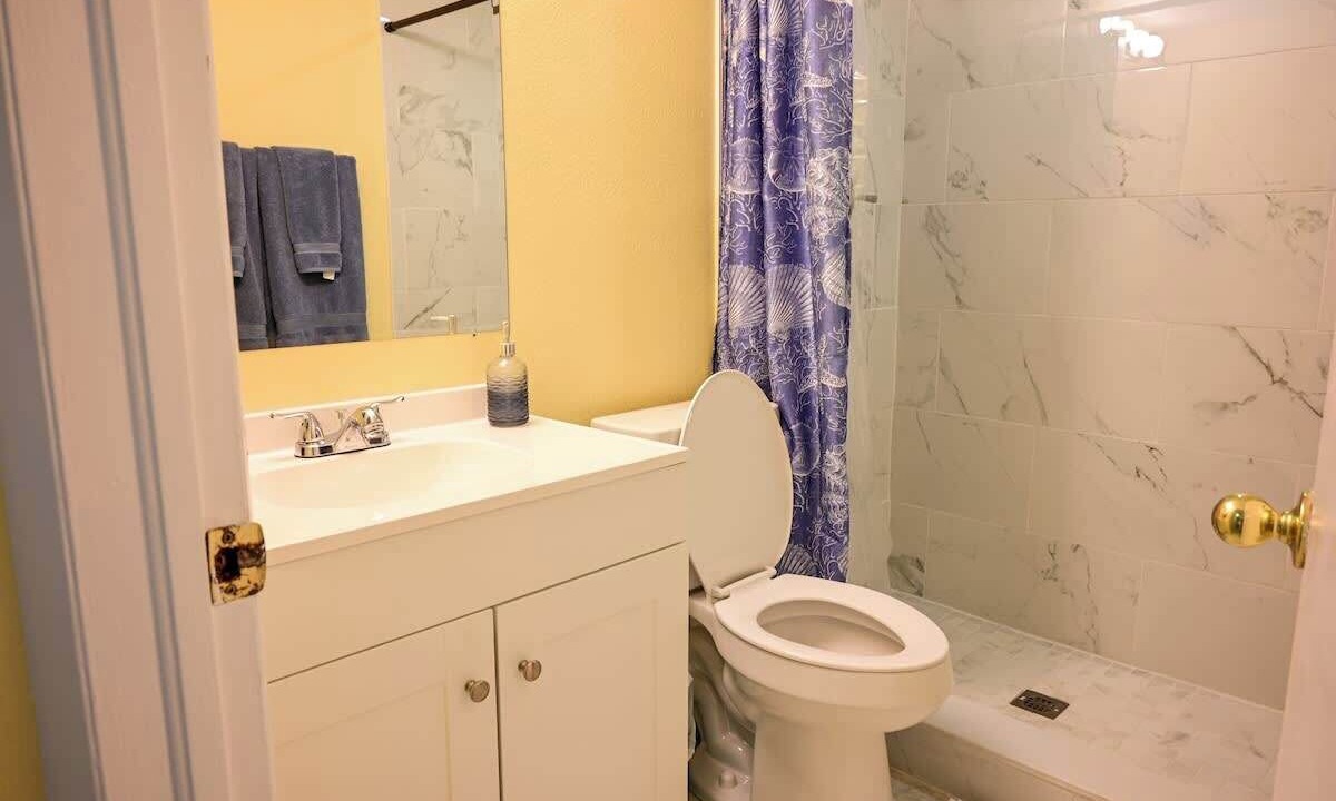 Photo of Bathroom in Cocoa Beach