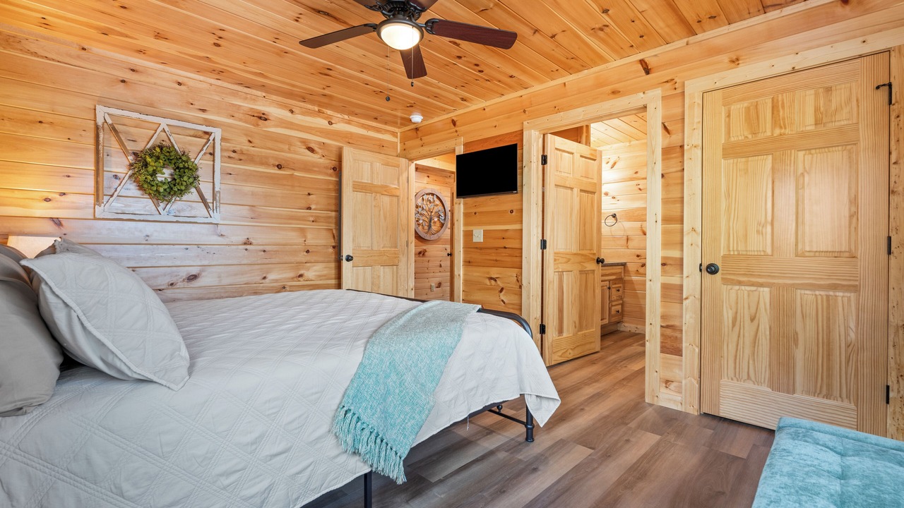 Photo of Bedroom in Sevierville