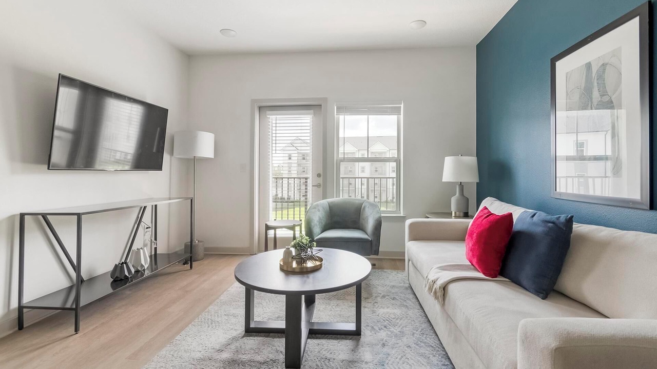 Photo of Livingroom in Jacksonville