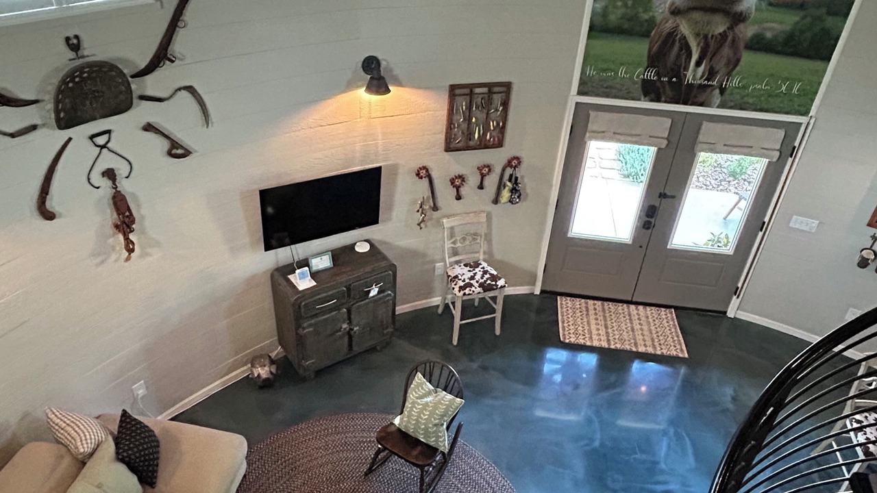 Photo of Livingroom in North Northwest Pensacola