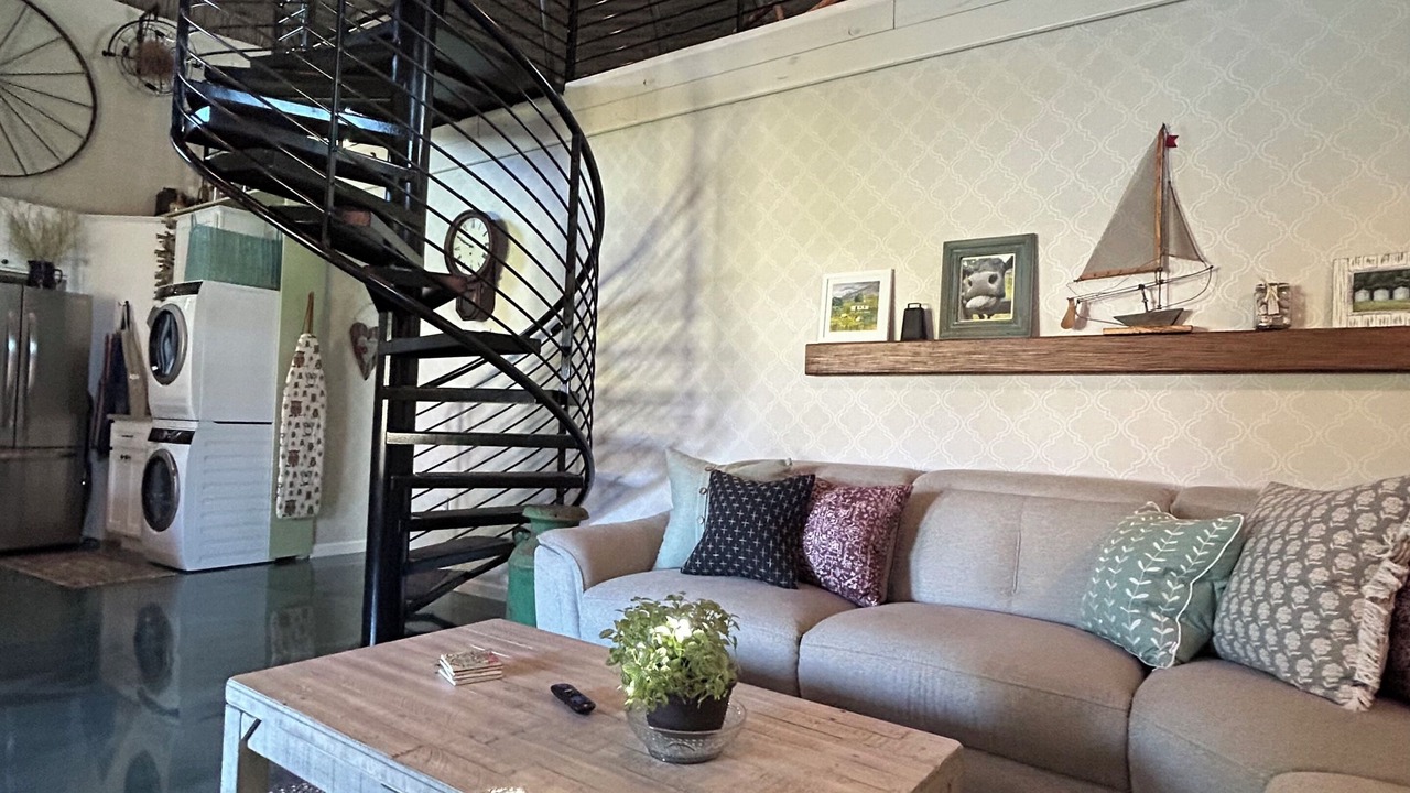 Photo of Livingroom in North Northwest Pensacola