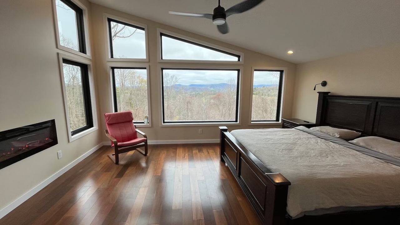 Photo of Bedroom in Marshall
