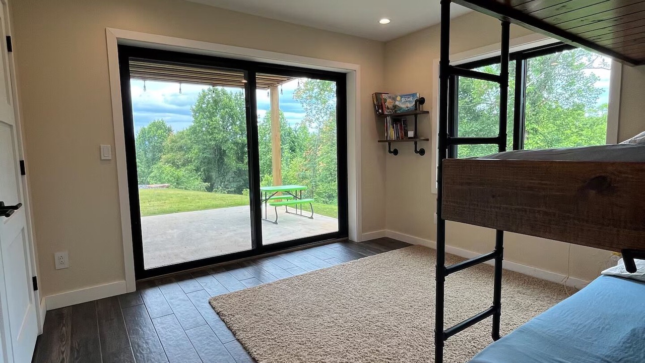 Photo of Bedroom in Marshall