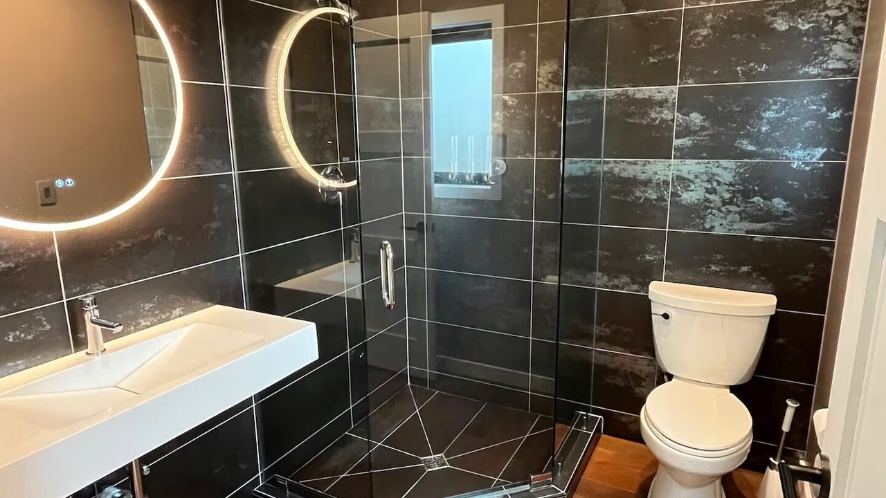 Photo of Bathroom in Marshall