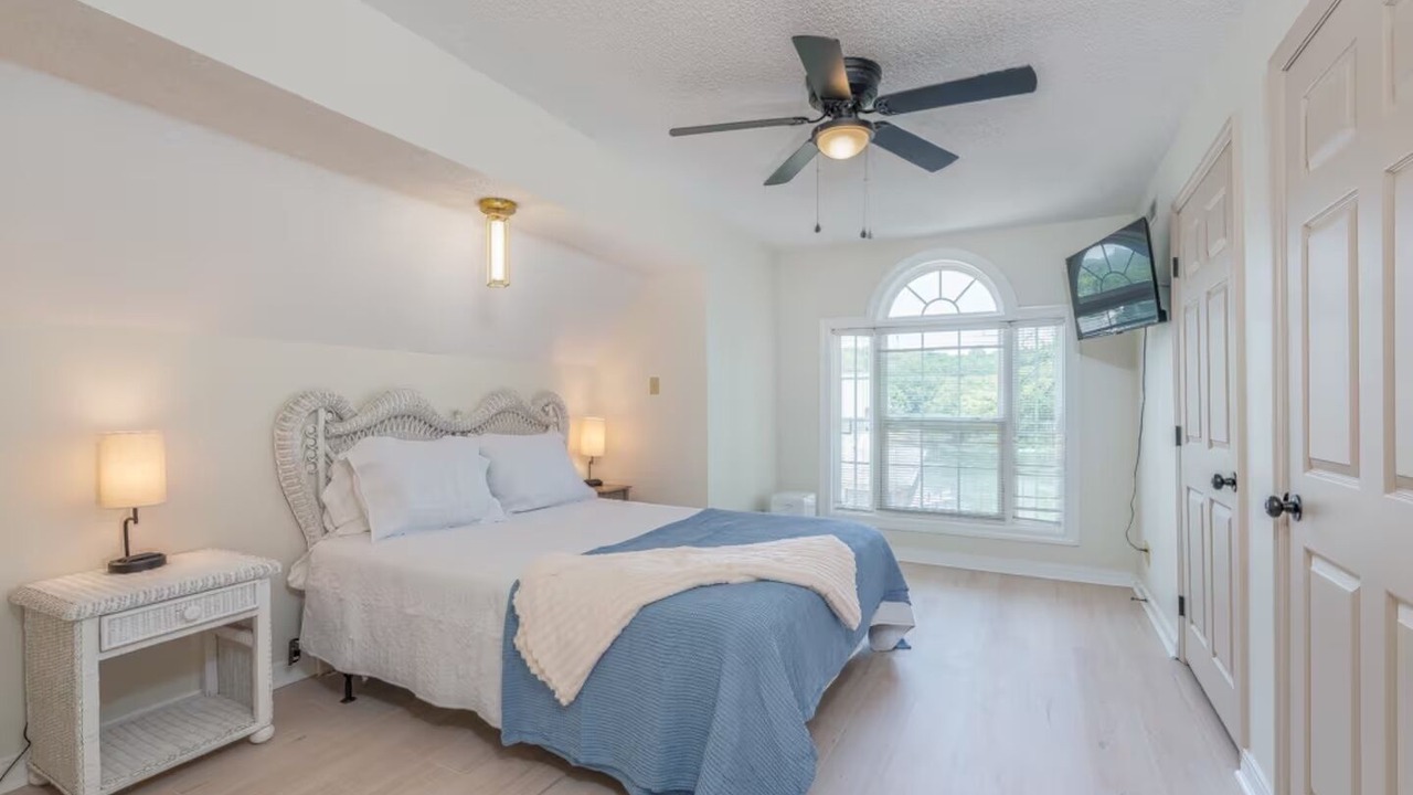 Photo of Bedroom in Muscle Shoals