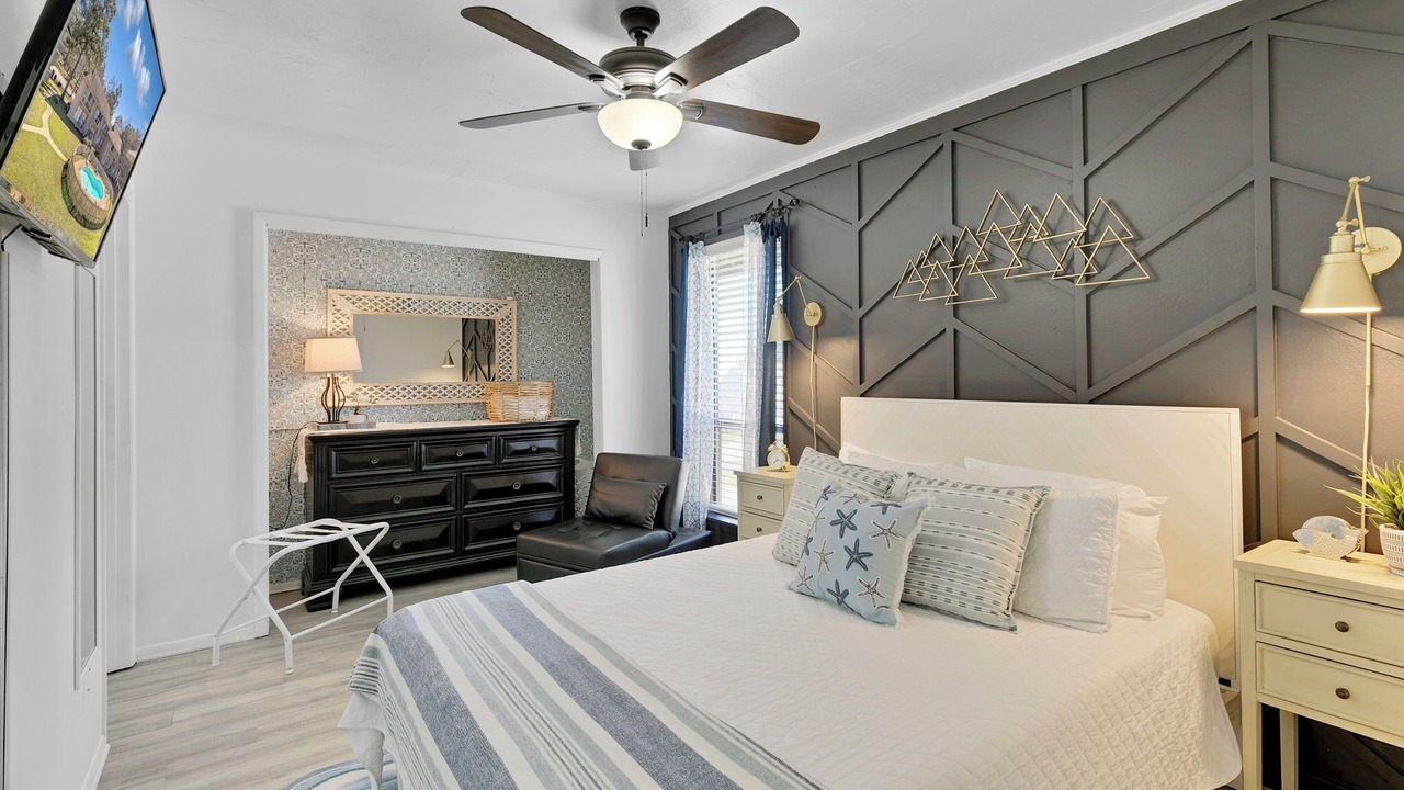 Photo of Bedroom in Daphne