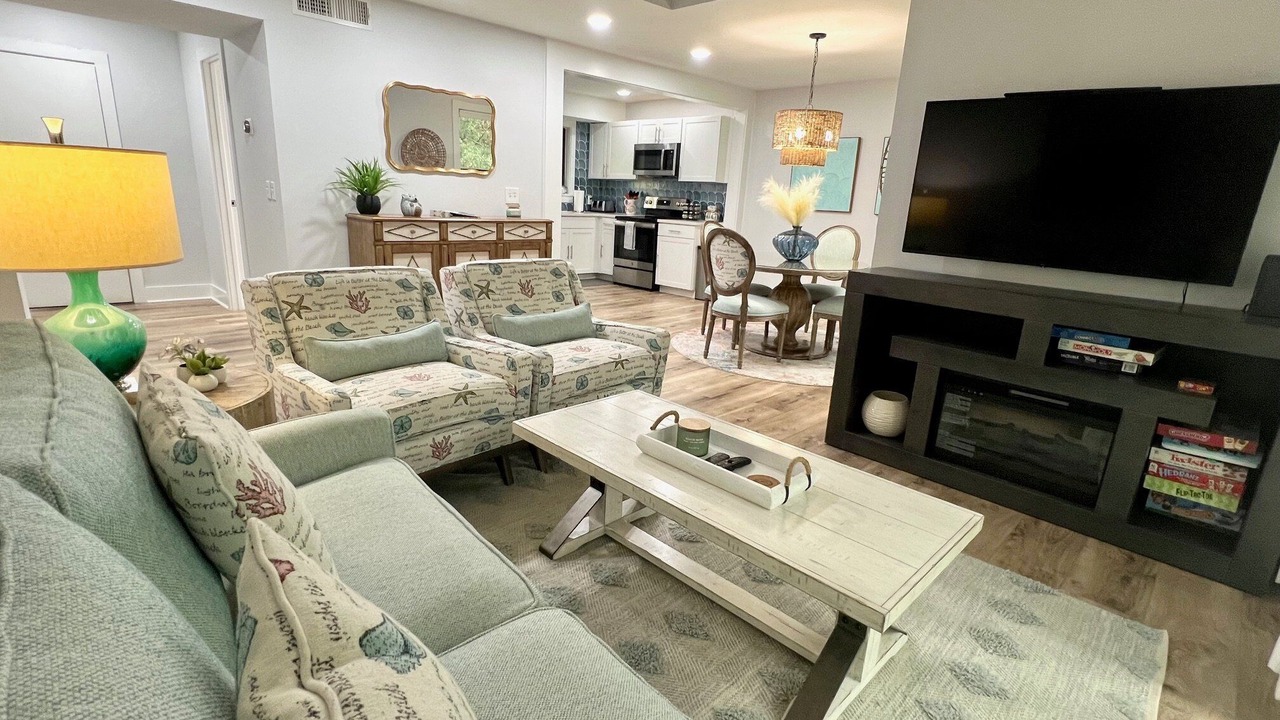 Photo of Livingroom in Seabrook Island