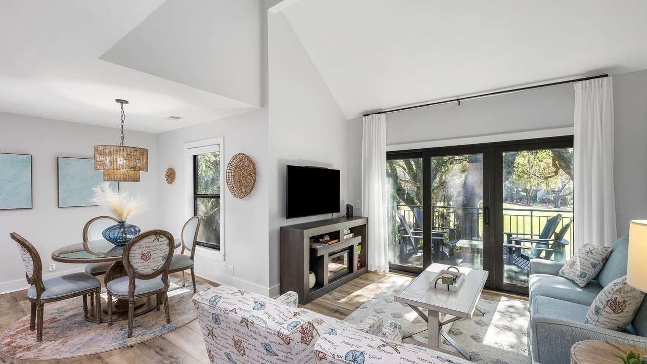 Photo of Livingroom in Seabrook Island