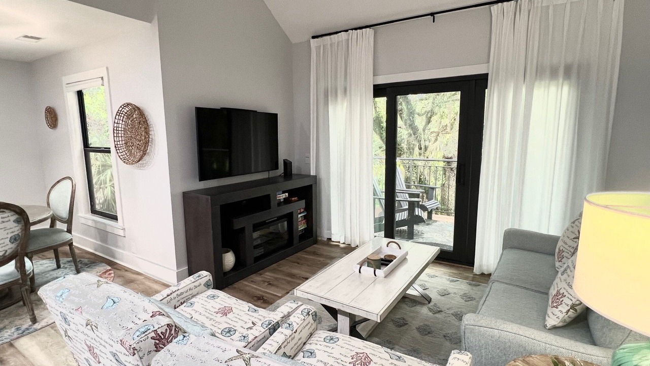 Photo of Livingroom in Seabrook Island