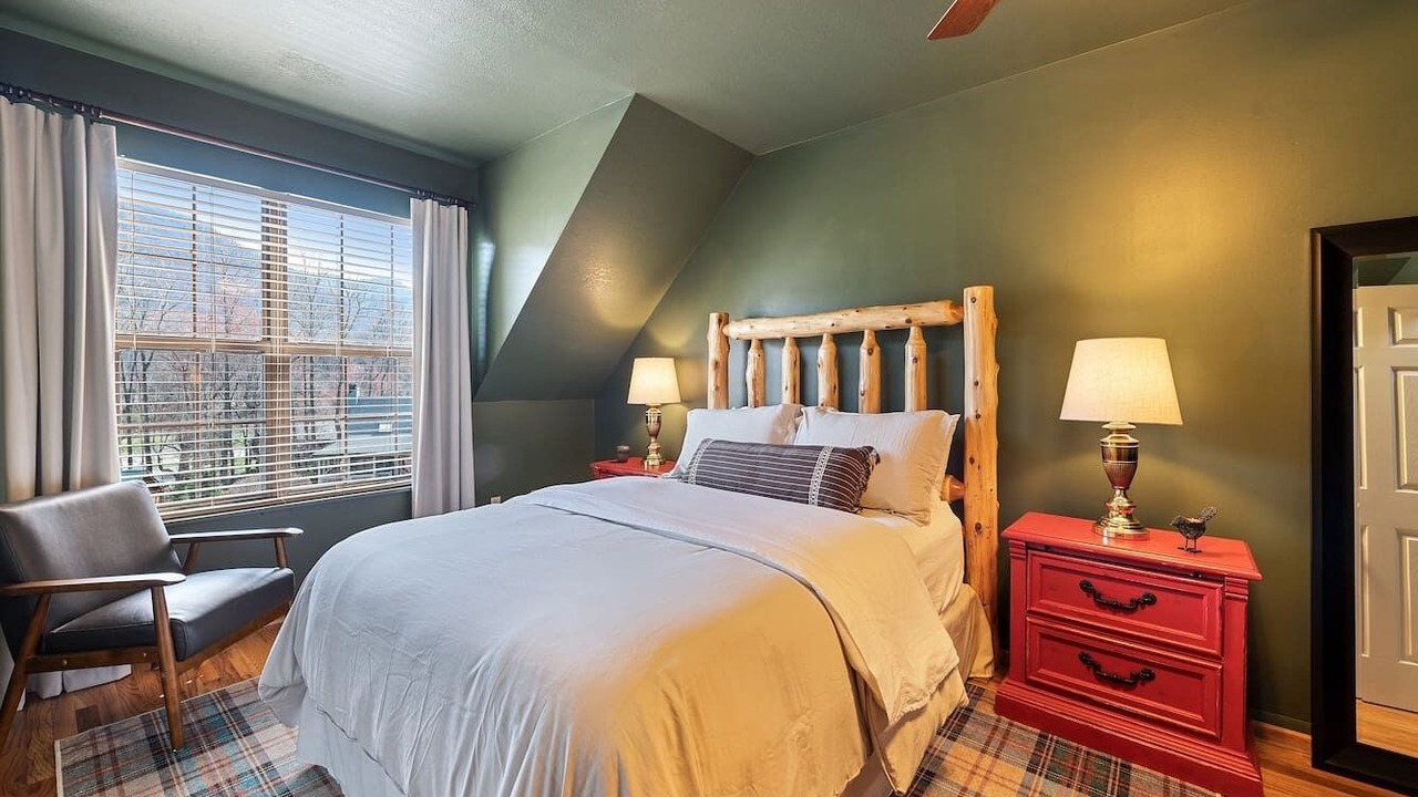 Photo of Bedroom in Maggie Valley