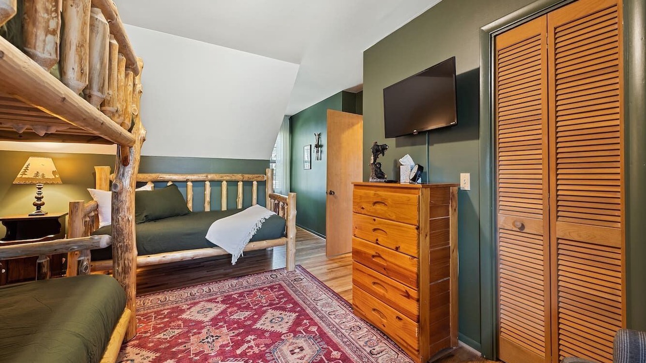 Photo of Bedroom in Maggie Valley