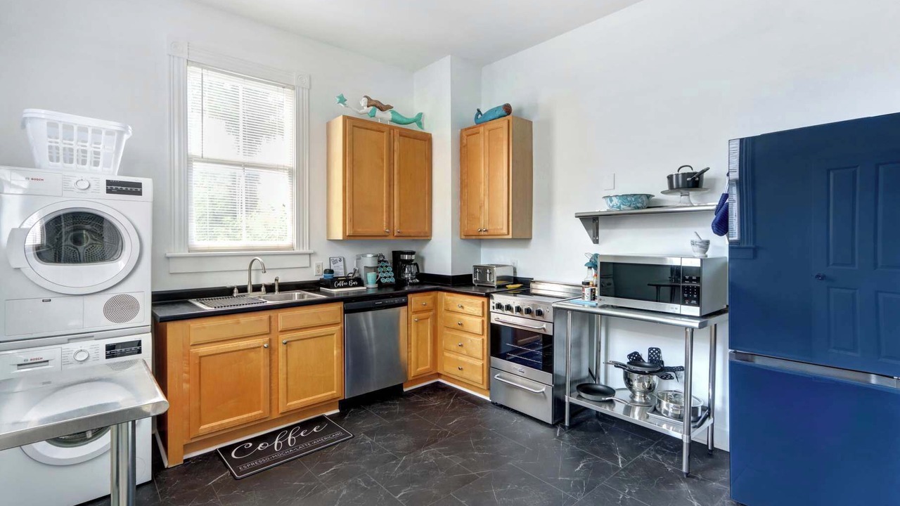 Photo of Kitchen in Beach Institute