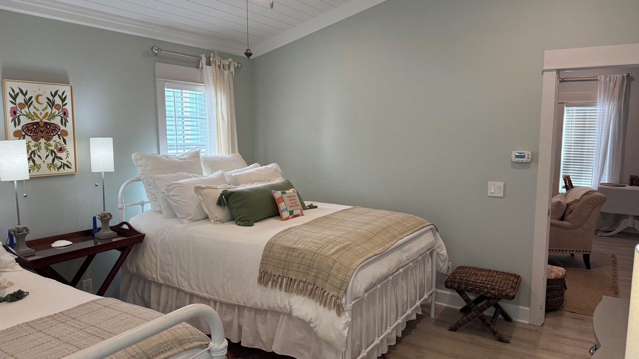 Photo of Bedroom in Saint Simons Heights