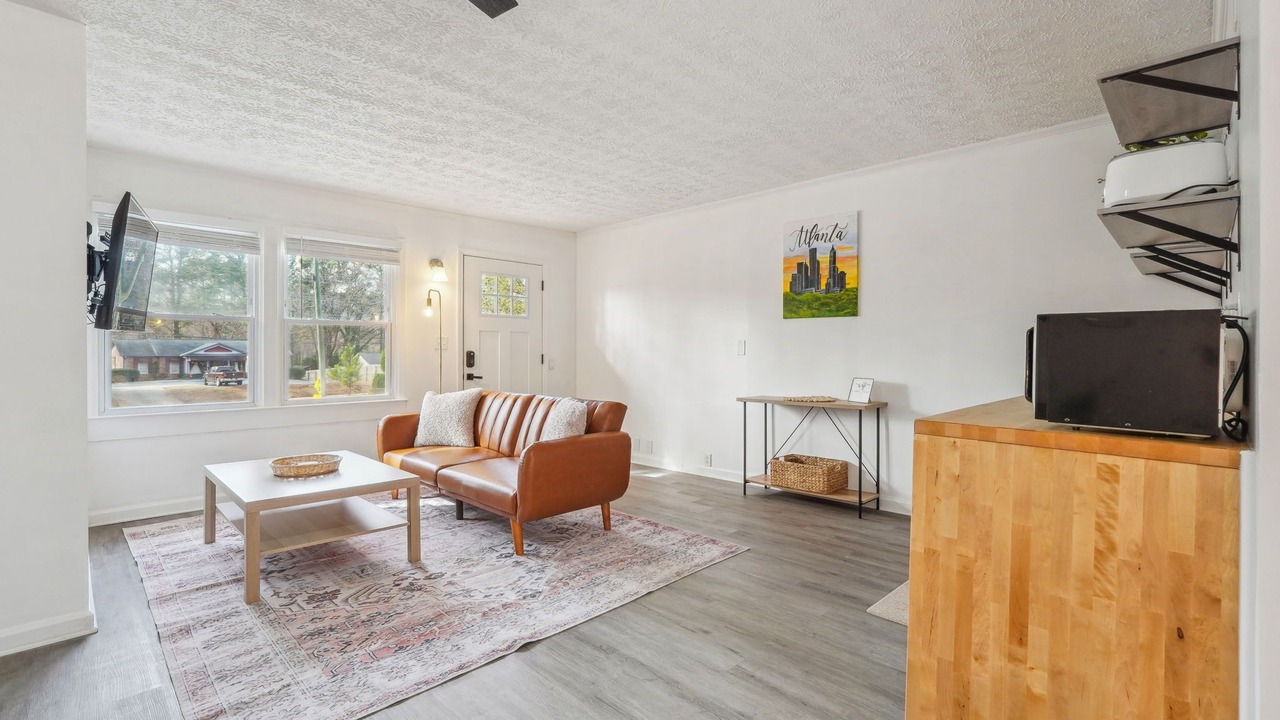 Photo of Livingroom in Kennesaw