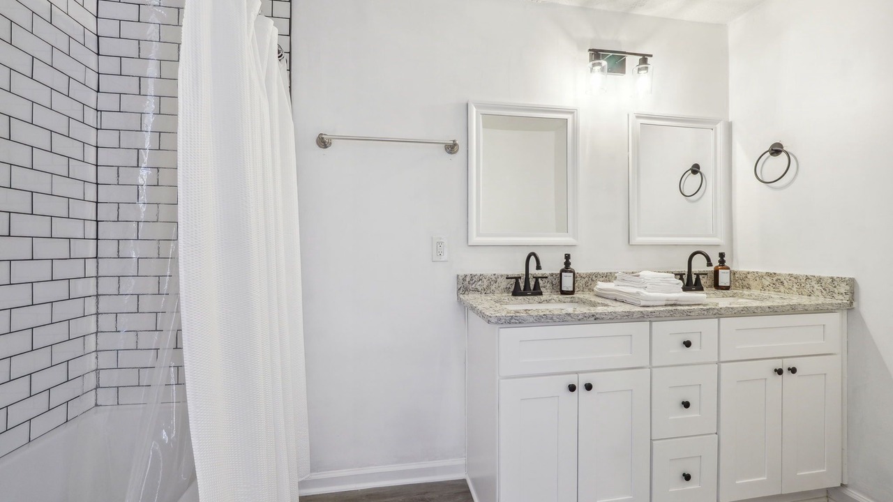 Photo of Bathroom in Kennesaw