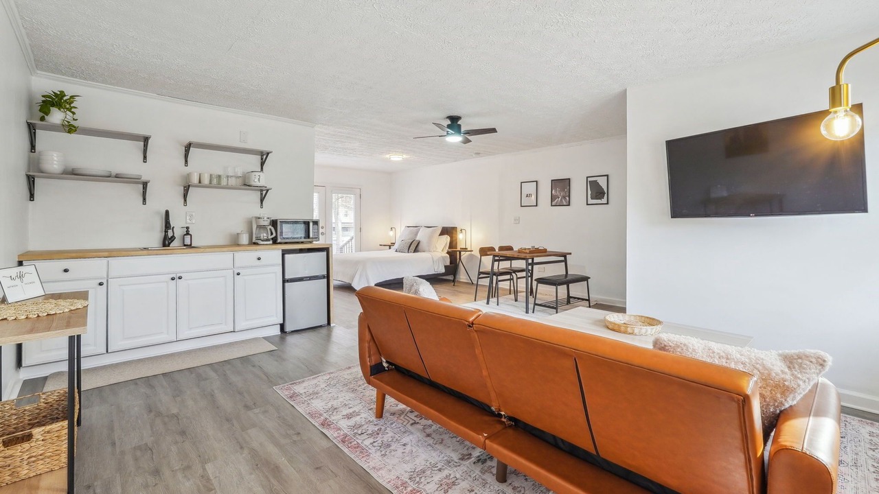 Photo of Livingroom in Kennesaw