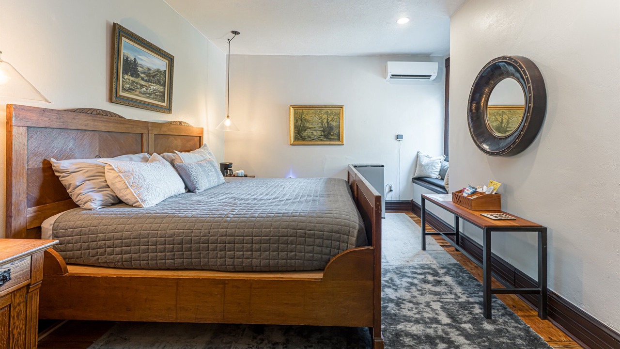 Photo of Bedroom in Marshall