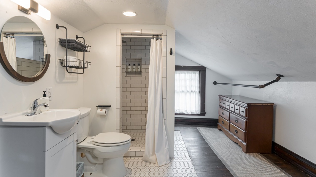Photo of Bathroom in Marshall