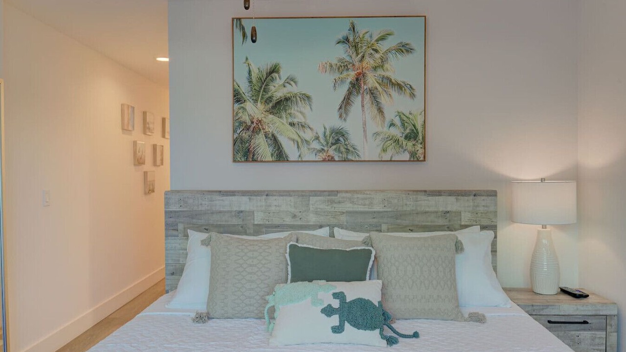 Photo of Bedroom in Madeira Beach