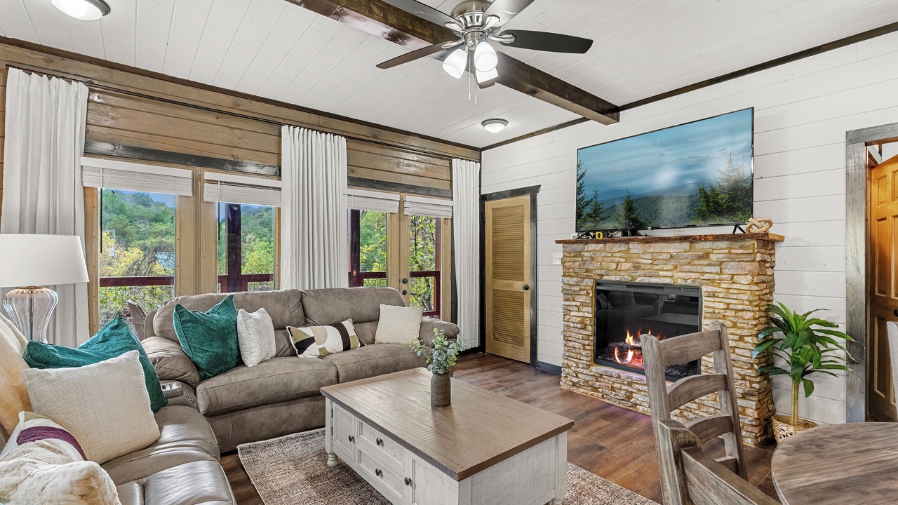 Photo of Livingroom in Sevierville
