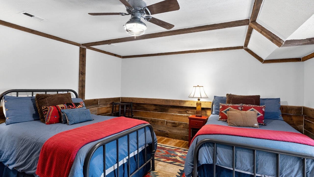 Photo of Bedroom in Guntersville