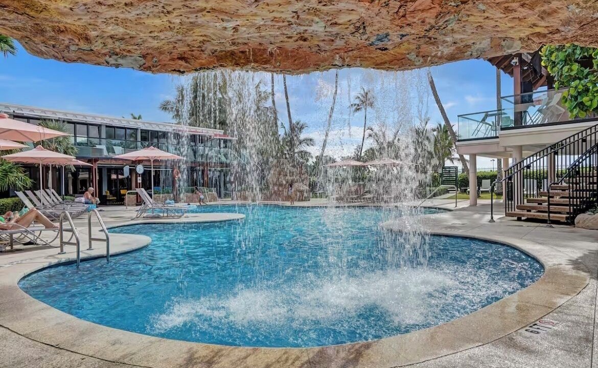 Photo of Outdoor in Mid Beach